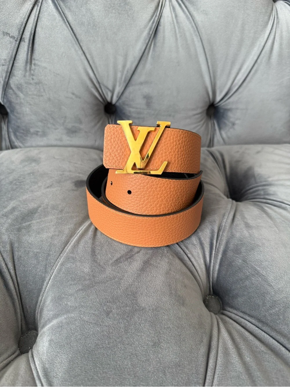 Louis Vuitton reversible Textured Leather Belt with Gold LV Buckle